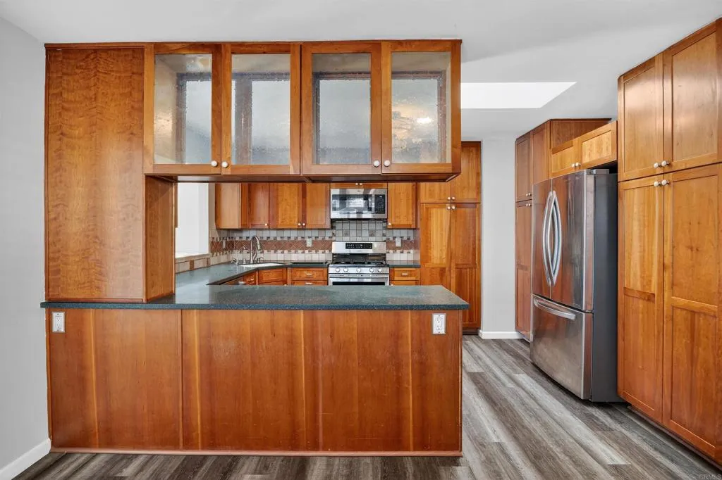 https://cdn.realtyfeed.com/cdn/127/306667063/b69c92416d74e01cb5ce24ba5830852e.webp
