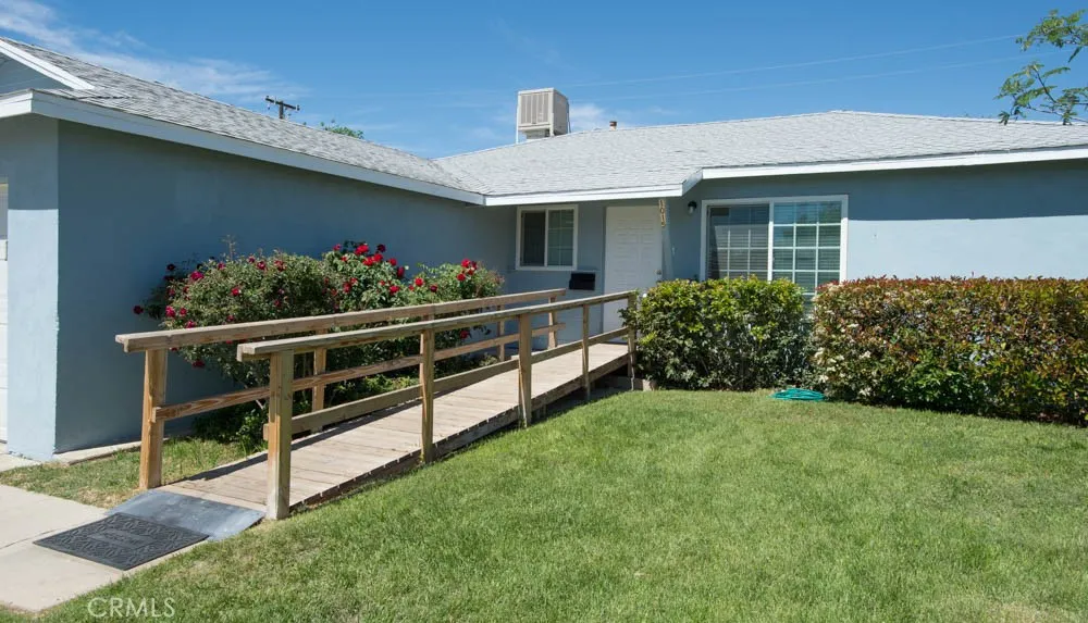 1015 W Avenue J7, Lancaster, CA 93534 - Photo 4 of 28, Lancaster, CA