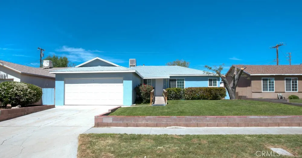 1015 W Avenue J7, Lancaster, CA 93534 - Photo 2 of 28, Lancaster, CA