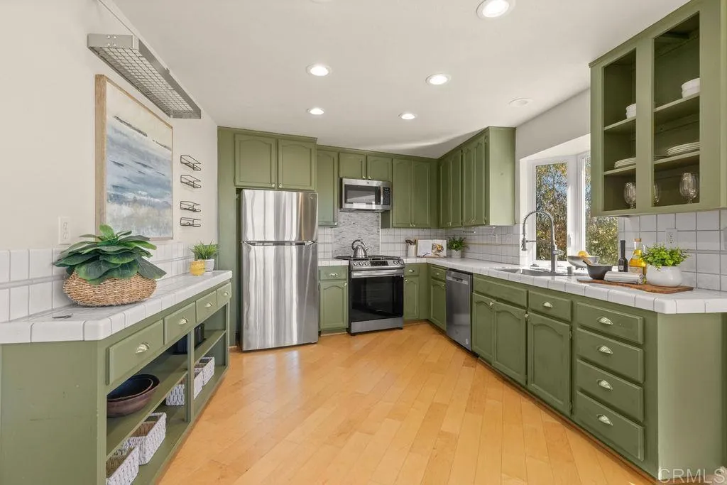 https://cdn.realtyfeed.com/cdn/127/306667271/2b42f57853515d3f6878715be78a66a1.webp