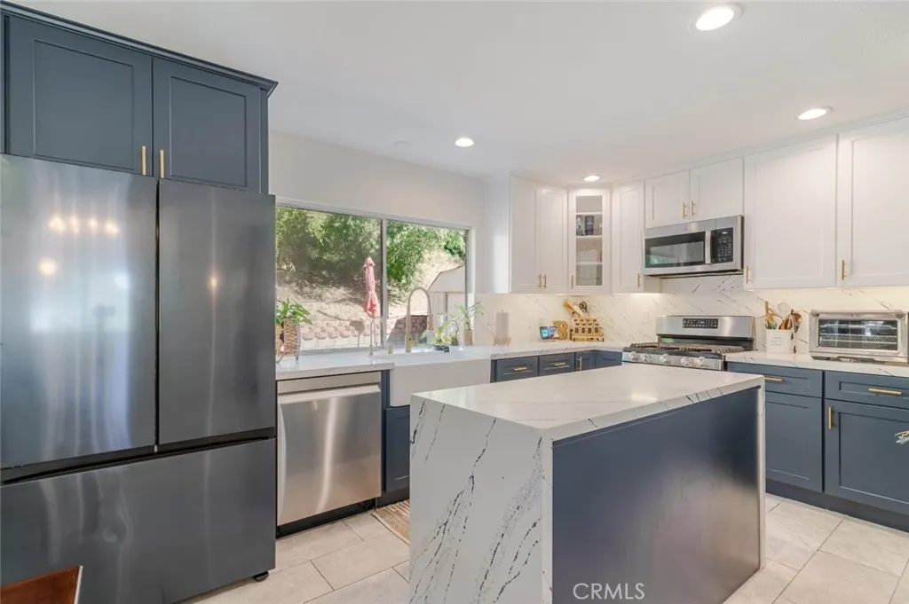 Pacoima, CA 91331