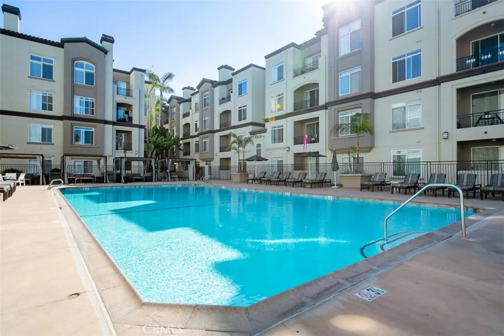 Photo #11: CV26056203 Listing: Photo #11