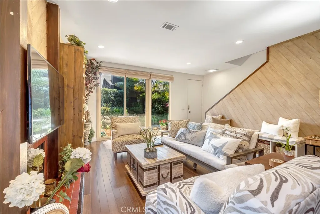 Laguna Beach, CA 92651
