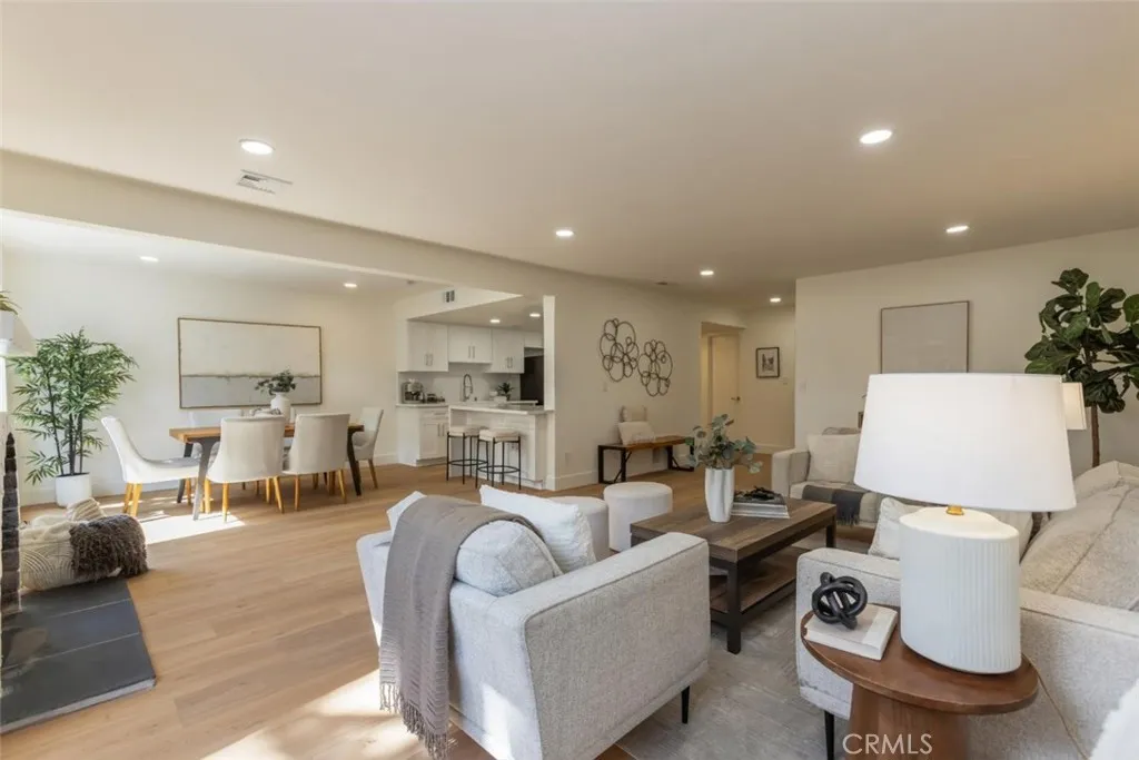 https://cdn.realtyfeed.com/cdn/127/306667361/3315fc7260cdd46dd9ea4cb5cc062525.webp