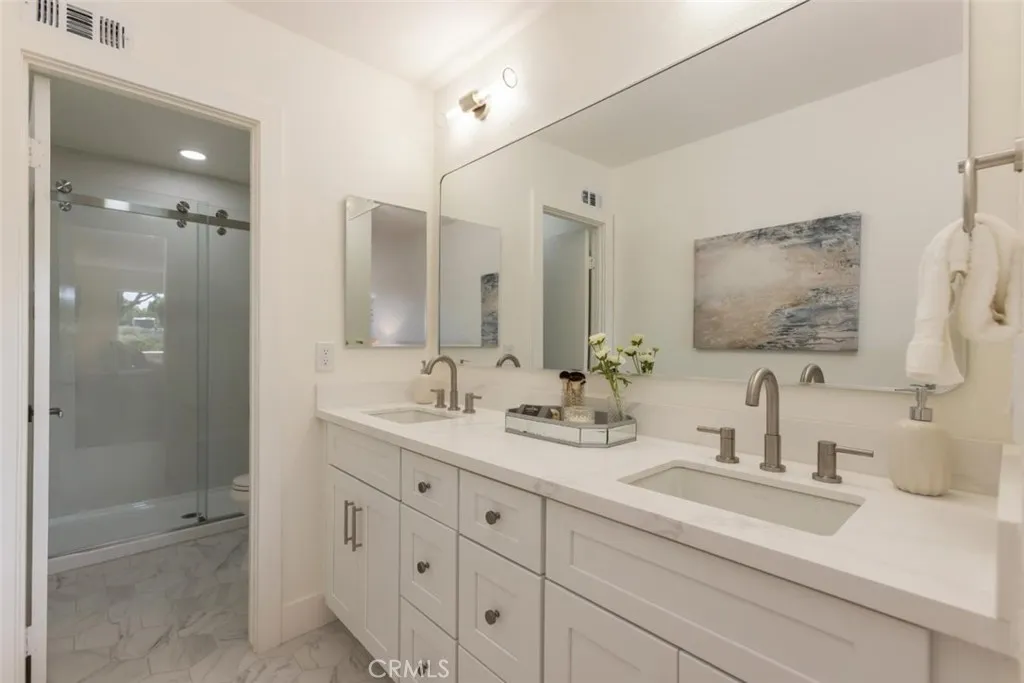 Photo #17: NP26056262 Listing: Photo #17