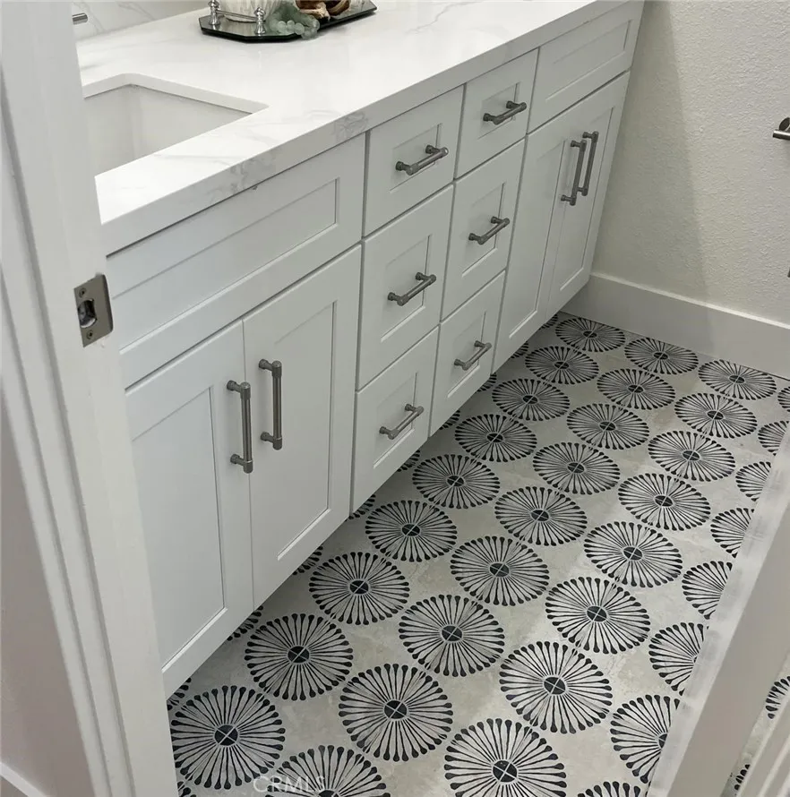 Photo #25: NP26056262 Listing: Photo #25