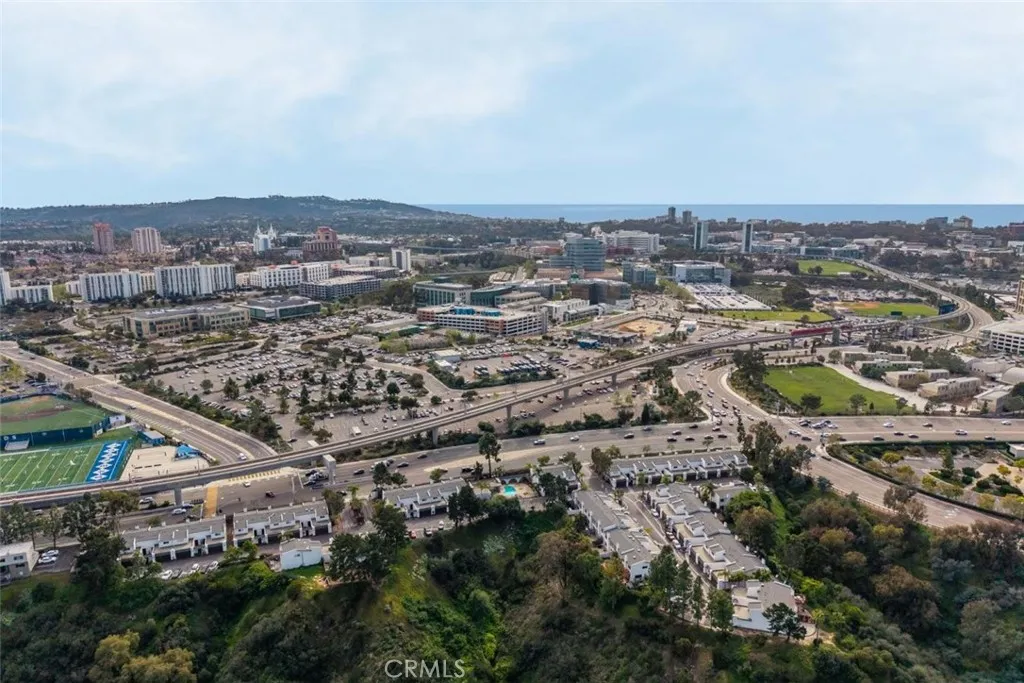 https://cdn.realtyfeed.com/cdn/127/306667361/91702d8247eb3fe9c3739d5e252823de.webp