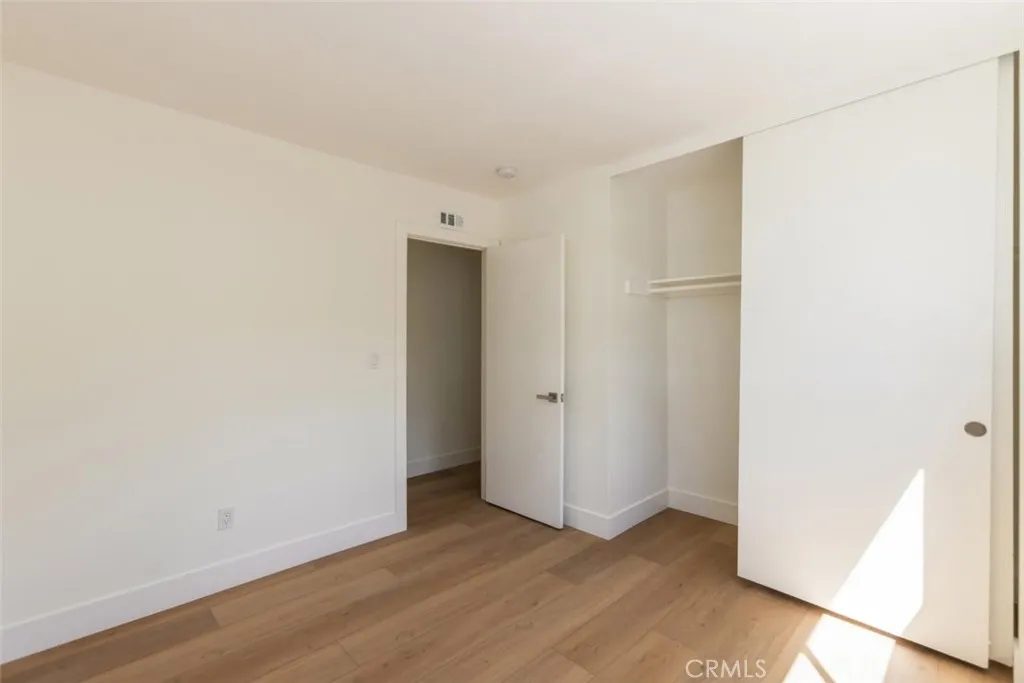 https://cdn.realtyfeed.com/cdn/127/306667361/b014a5cba56975eb78c7d0f0ed259916.webp