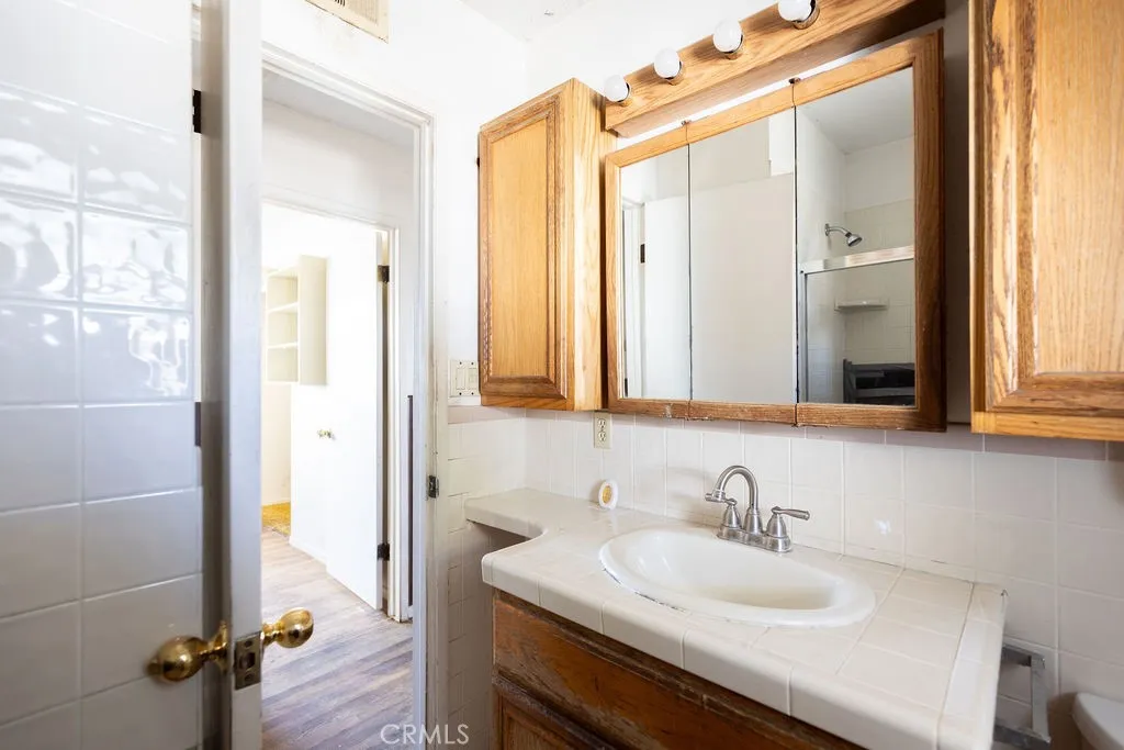 Photo #26: DW26056884 Listing: Photo #26