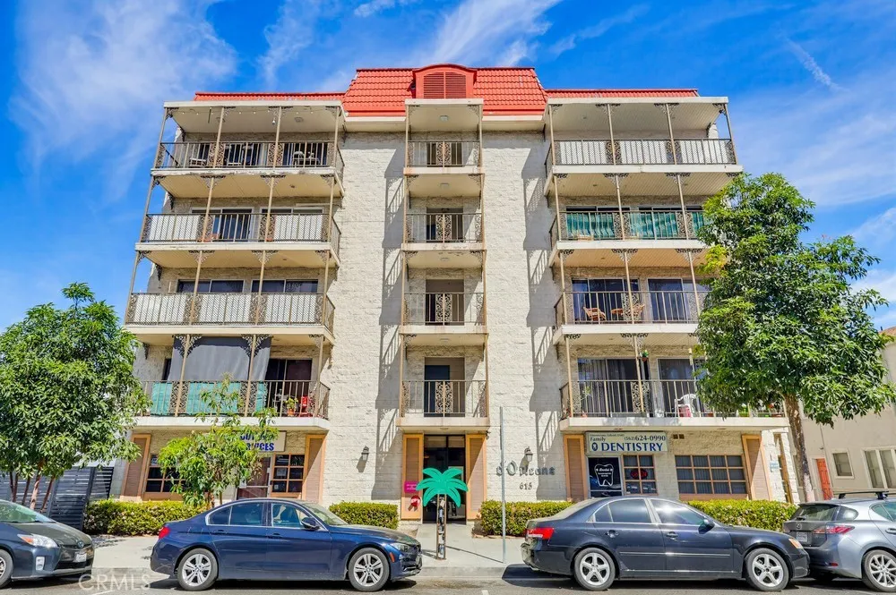 615 Broadway 205