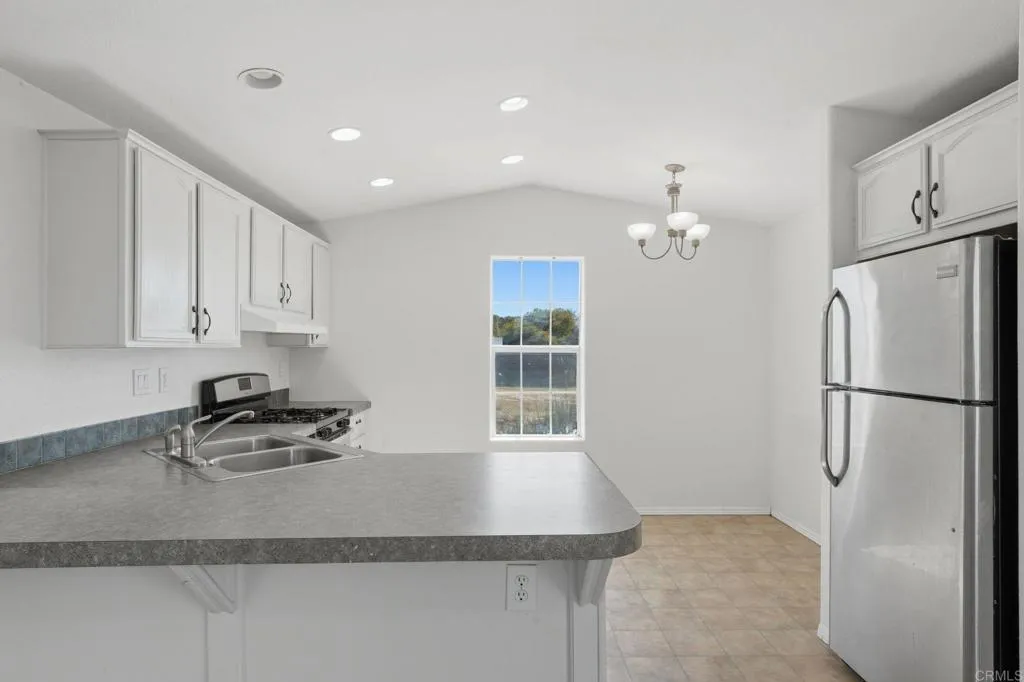 https://cdn.realtyfeed.com/cdn/127/306667585/00124eff365bfc7cf68282112d373a1a.webp