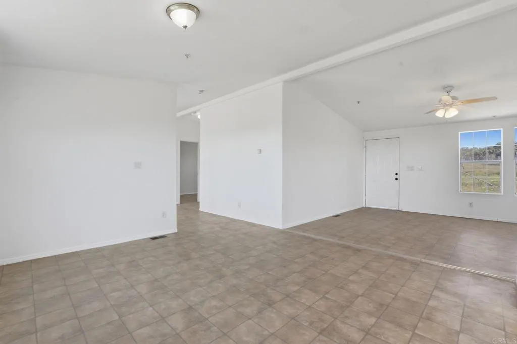 https://cdn.realtyfeed.com/cdn/127/306667585/f410cbeadebb09851b0830b0c9a3e176.webp