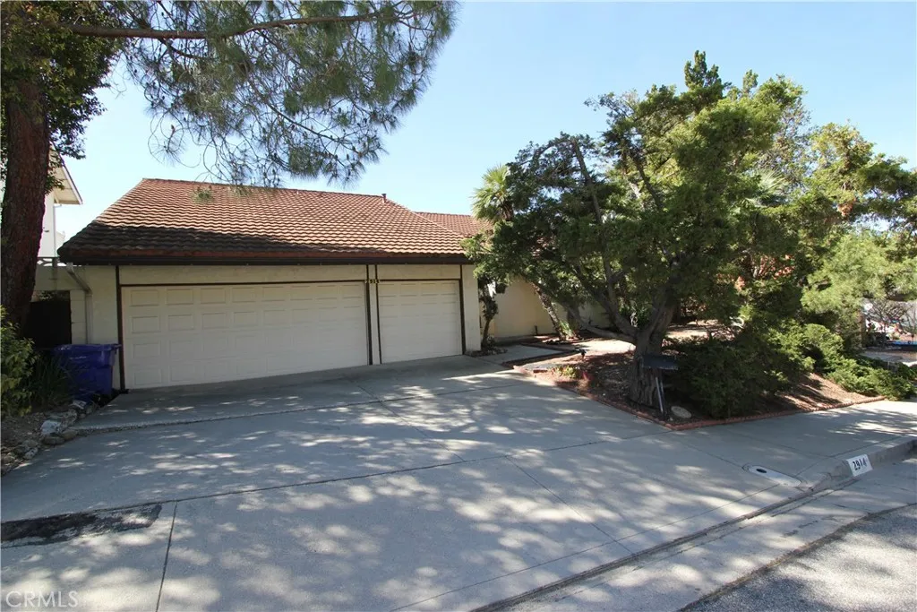 La Crescenta, CA 91214
