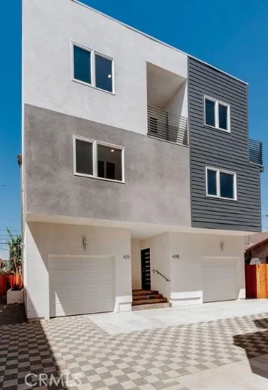 Los Angeles, CA 90004