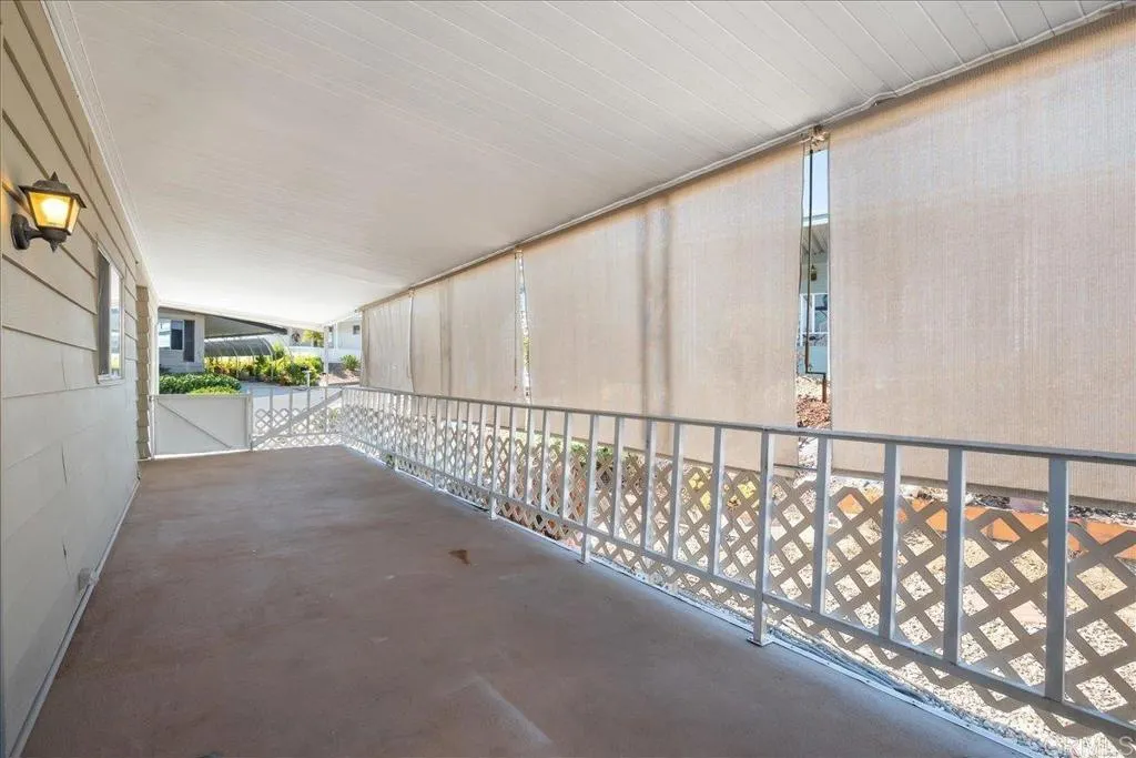 https://cdn.realtyfeed.com/cdn/127/306667640/f915ffa5dd9f5b946baf7736138bda2a.webp