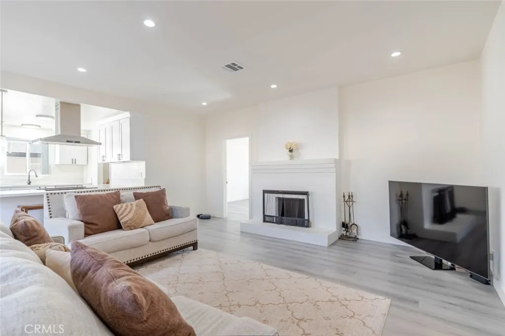 Temple City, CA 91780