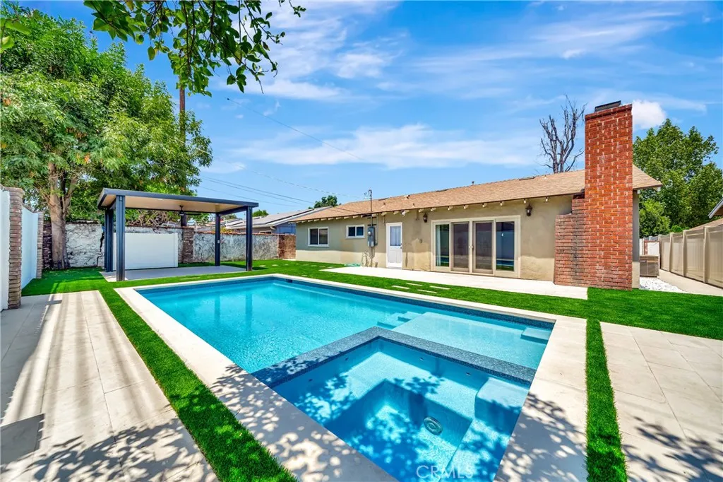 West Hills, CA 91307