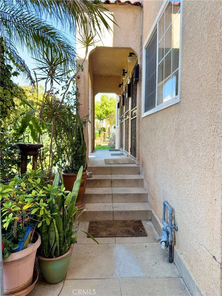 5048 E Echo Street, Los Angeles, CA 90042 - Photo 5 of 30, Los Angeles, CA