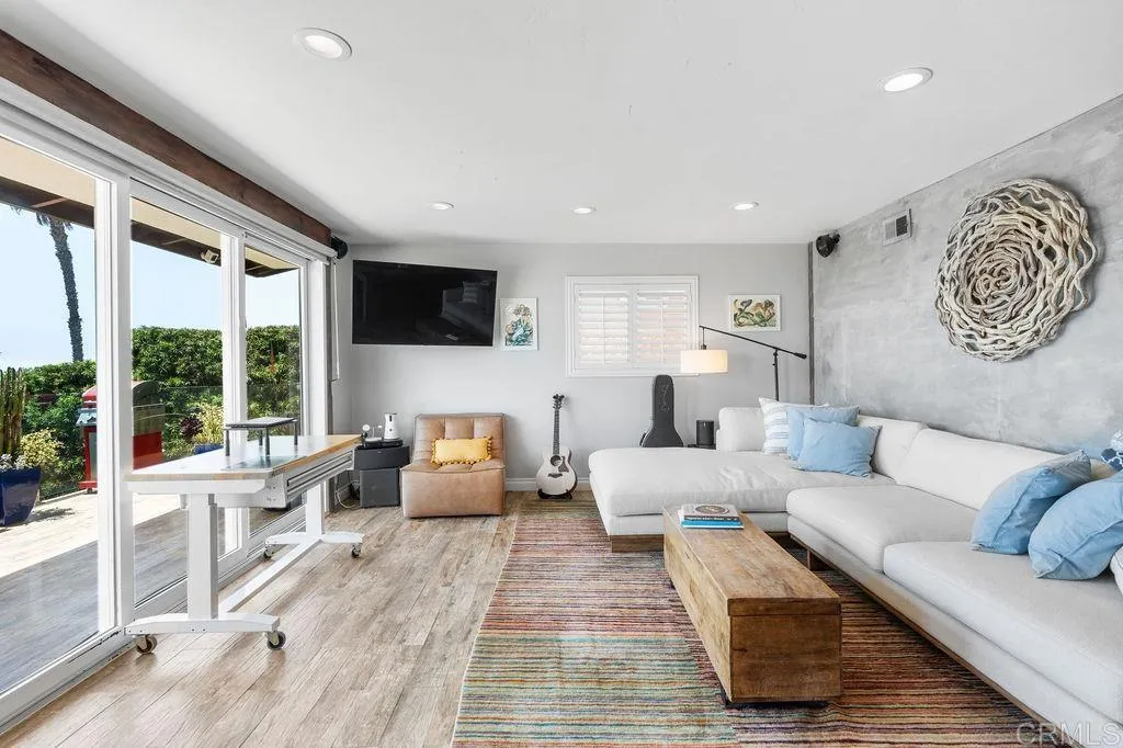 837 Dewitt Avenue, Encinitas, CA, 92024