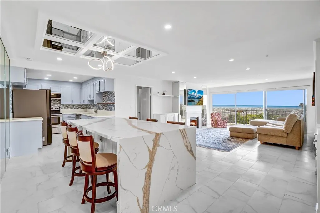 Newport Beach, CA 92663