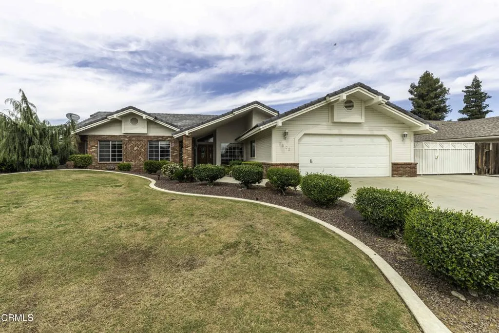 Bakersfield, CA 93308