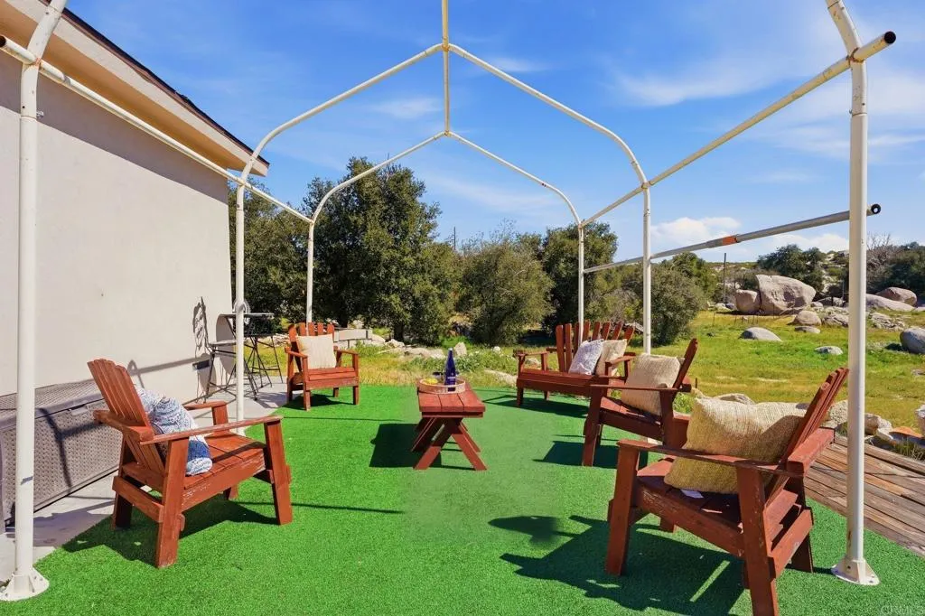 https://cdn.realtyfeed.com/cdn/127/306667832/0d068375190ef07c3f9e0b519d668cb8.webp