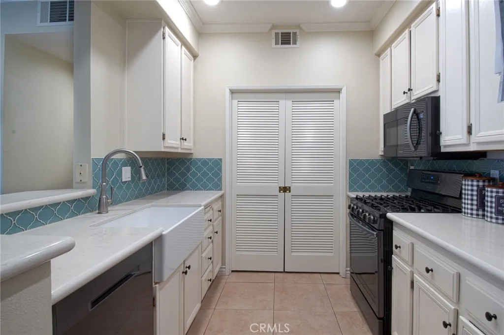 277 Chaumont Circle, Lake Forest, CA 92610 - Photo 3 of 32, Lake Forest, CA