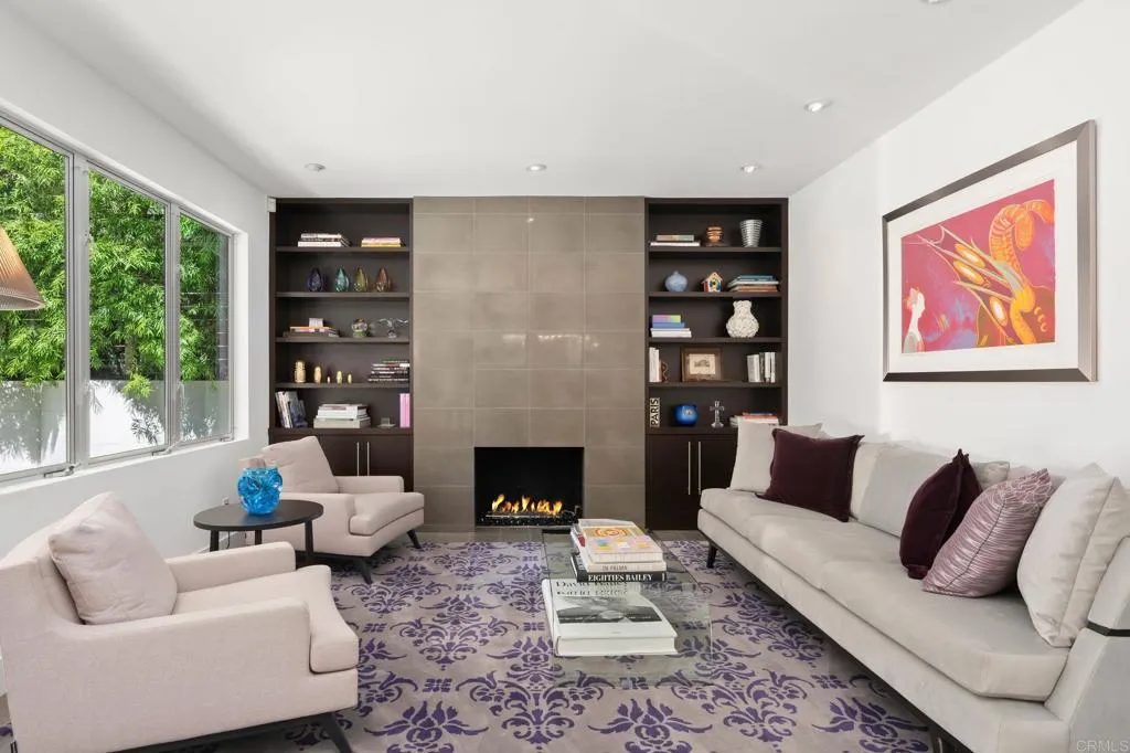 https://cdn.realtyfeed.com/cdn/127/306667895/26fccc1751f82abfb7919e3783f3390e.webp