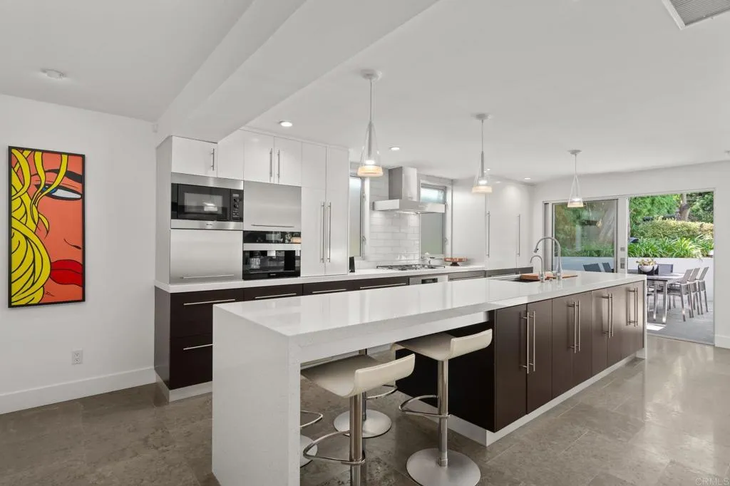 https://cdn.realtyfeed.com/cdn/127/306667895/465db84a589492668904eb646f3bbae3.webp