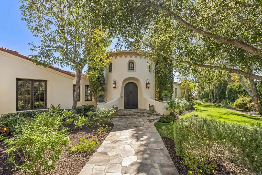 https://cdn.realtyfeed.com/cdn/127/306667897/43bd5c7d7cc259d5f66113fdfc530a3b.webp