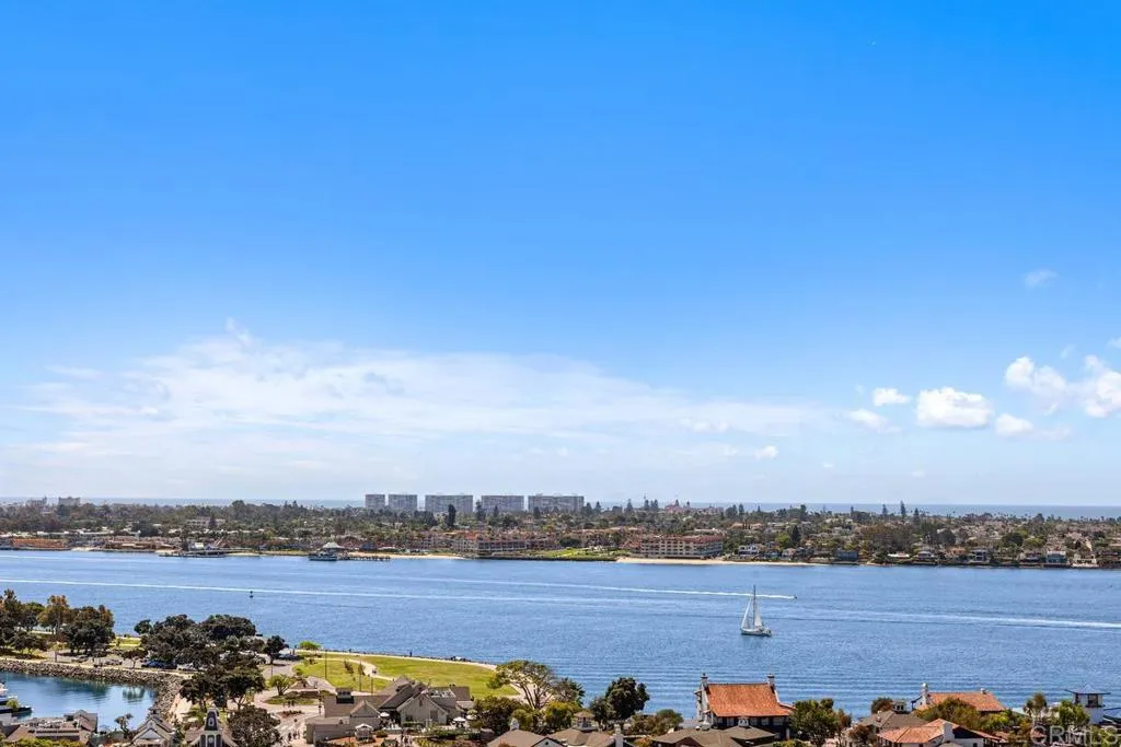 700 Harbor Drive UNIT 1703, San Diego, CA, 92101