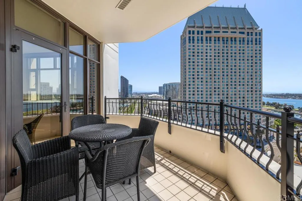 700 Harbor Drive UNIT 1703, San Diego, CA, 92101