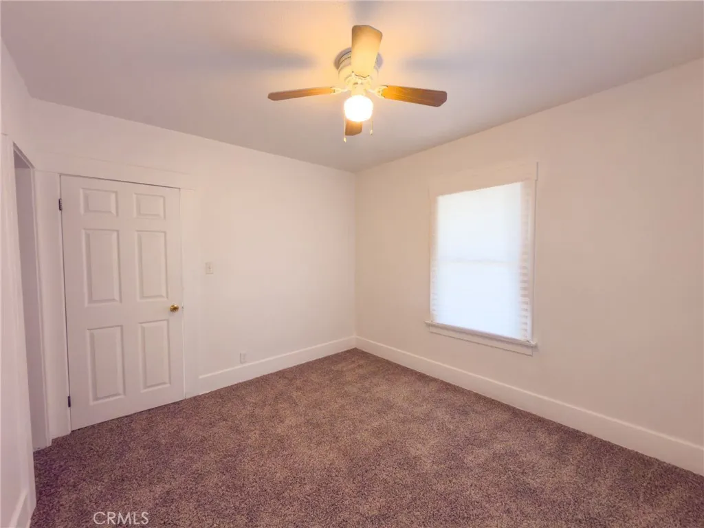 https://cdn.realtyfeed.com/cdn/127/306668033/9800abf31f8d654c14a15882468cc051.webp