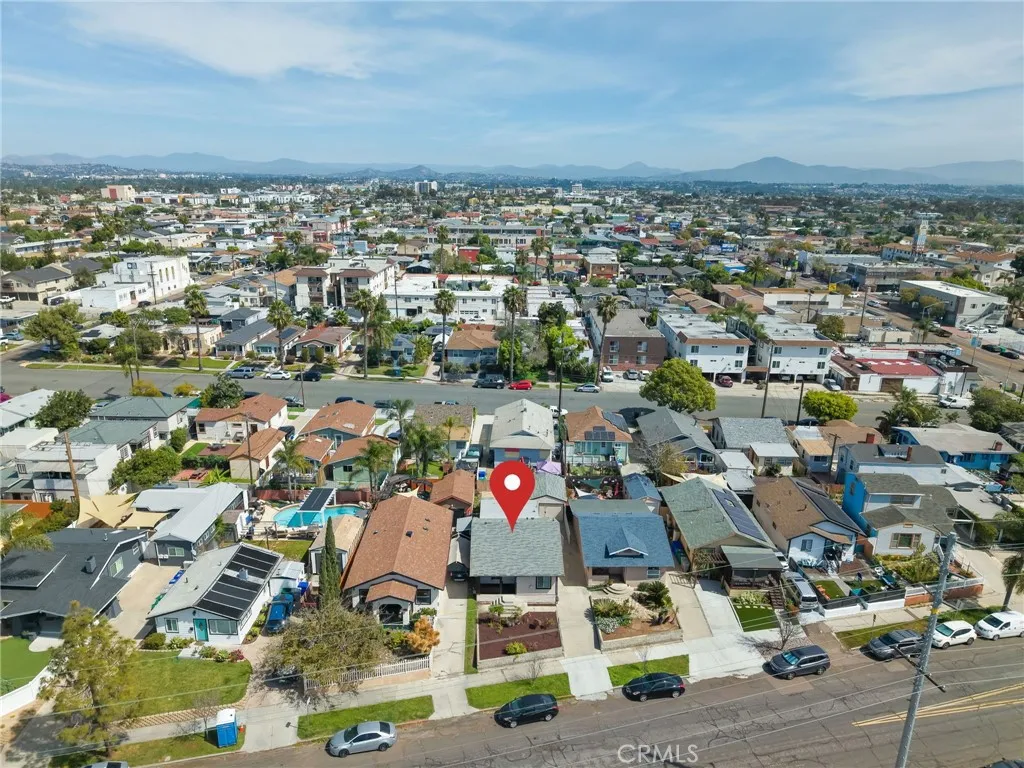 https://cdn.realtyfeed.com/cdn/127/306668033/cf27e7b048012bfff87efa88fa578774.webp
