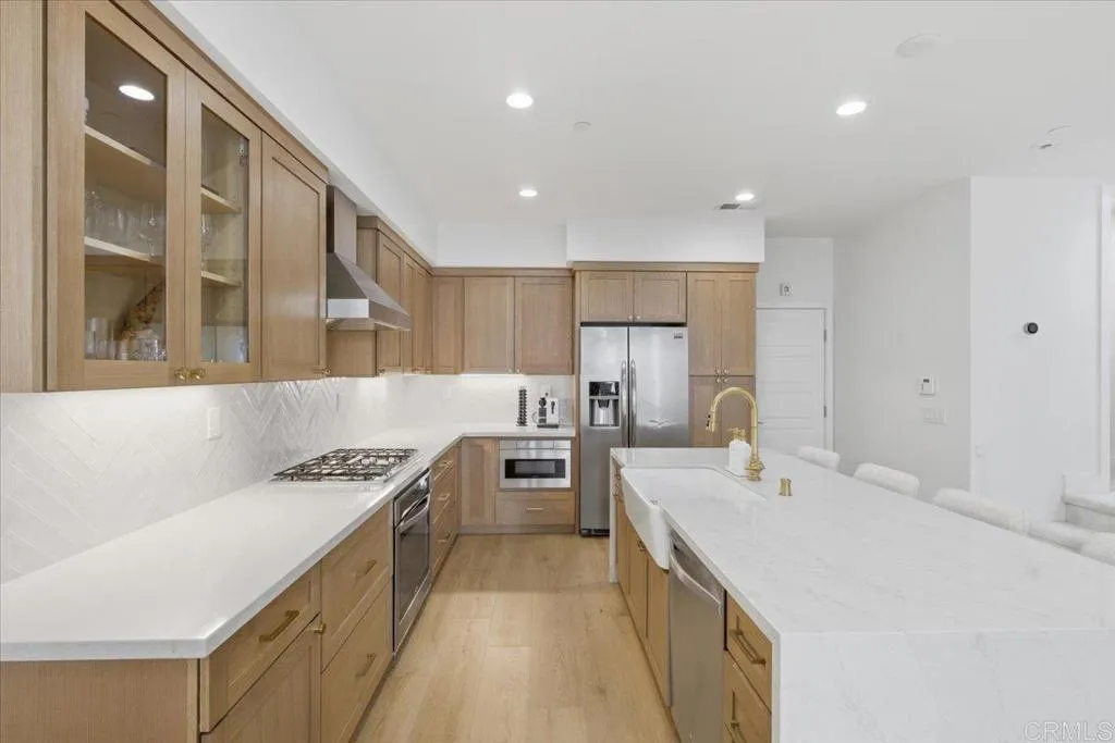 Photo #6: PTP2602015 Listing: Photo #6
