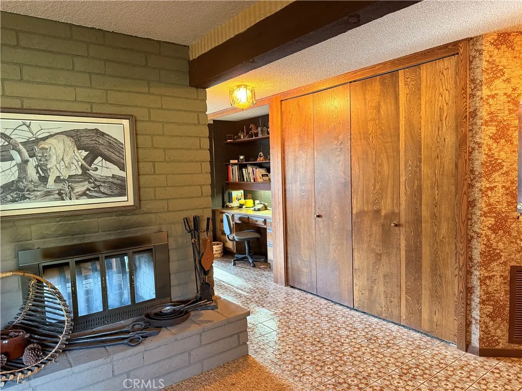 https://cdn.realtyfeed.com/cdn/127/306668089/06e625365303477fe7c423f86a9a6138.webp