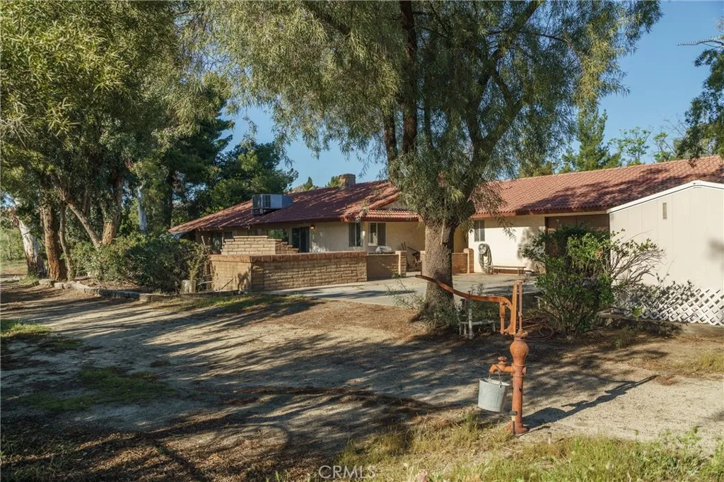 https://cdn.realtyfeed.com/cdn/127/306668089/50e2d143c73802a0b0ab3fbd9a3ce817.webp