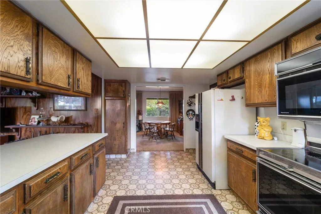 https://cdn.realtyfeed.com/cdn/127/306668089/84e81c726d20c86584323ae78bbe3d41.webp