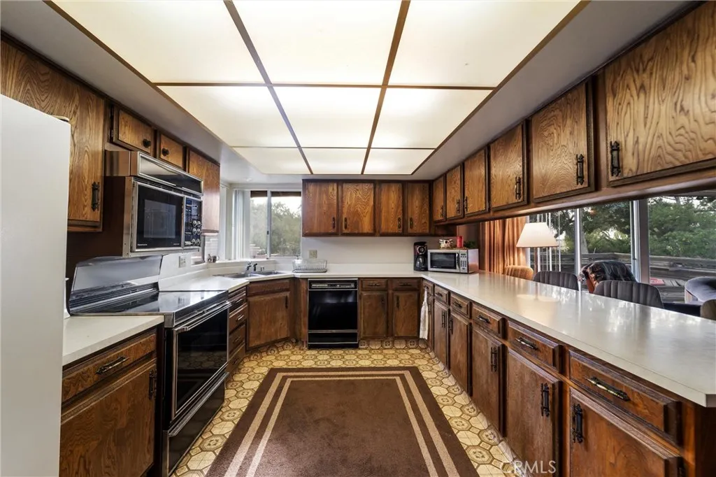 https://cdn.realtyfeed.com/cdn/127/306668089/8910072f53b78d61380c2cdd1b598e2f.webp