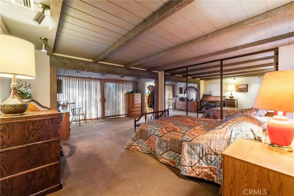 https://cdn.realtyfeed.com/cdn/127/306668089/eded3c71ae30f72872a4a3a5fd072513.webp