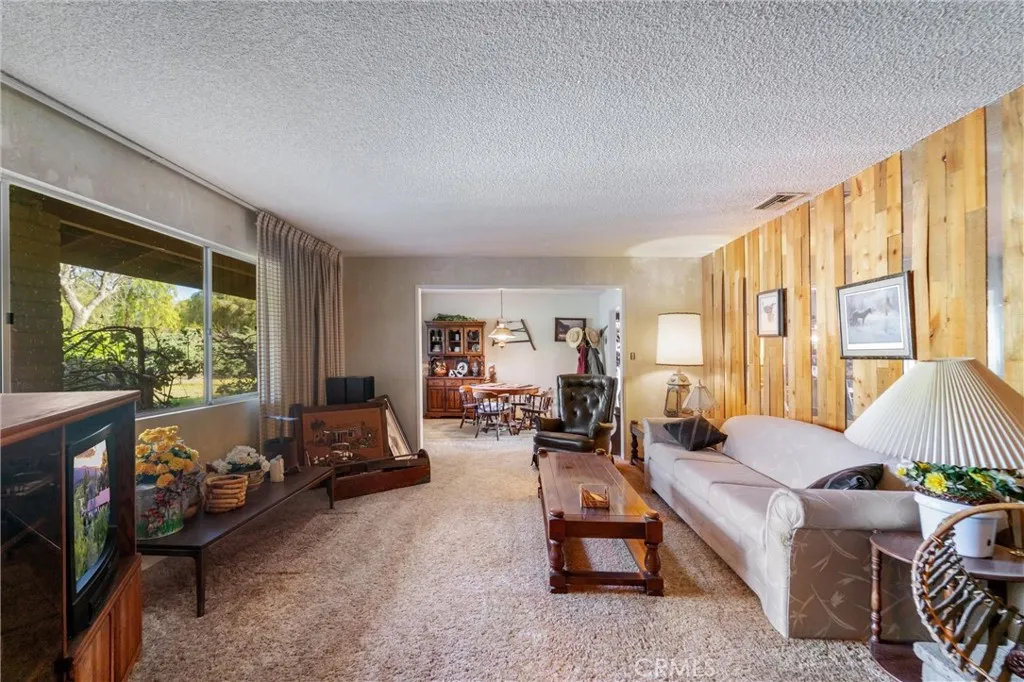 https://cdn.realtyfeed.com/cdn/127/306668089/f5fb45e2ba4417c14930b0e4dc1e7e6c.webp