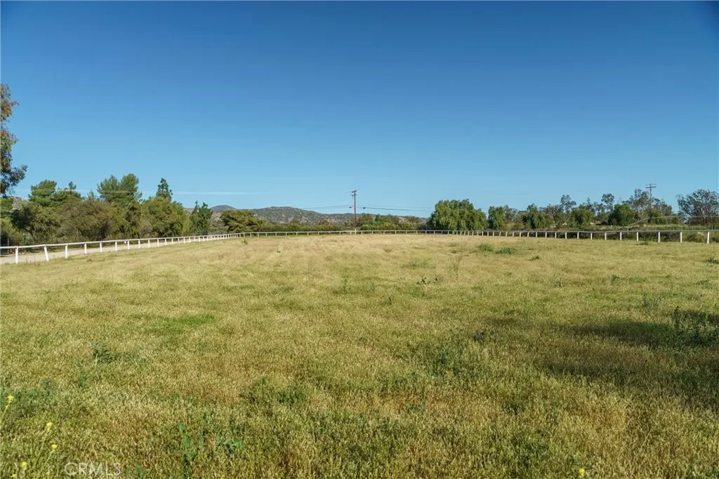 https://cdn.realtyfeed.com/cdn/127/306668089/f891f4da05f9cd93da800891c60a2bc4.webp