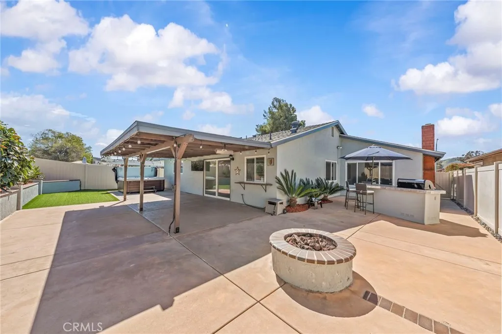 https://cdn.realtyfeed.com/cdn/127/306668112/364cb3a32907fe5fb1b258066db96ab3.webp