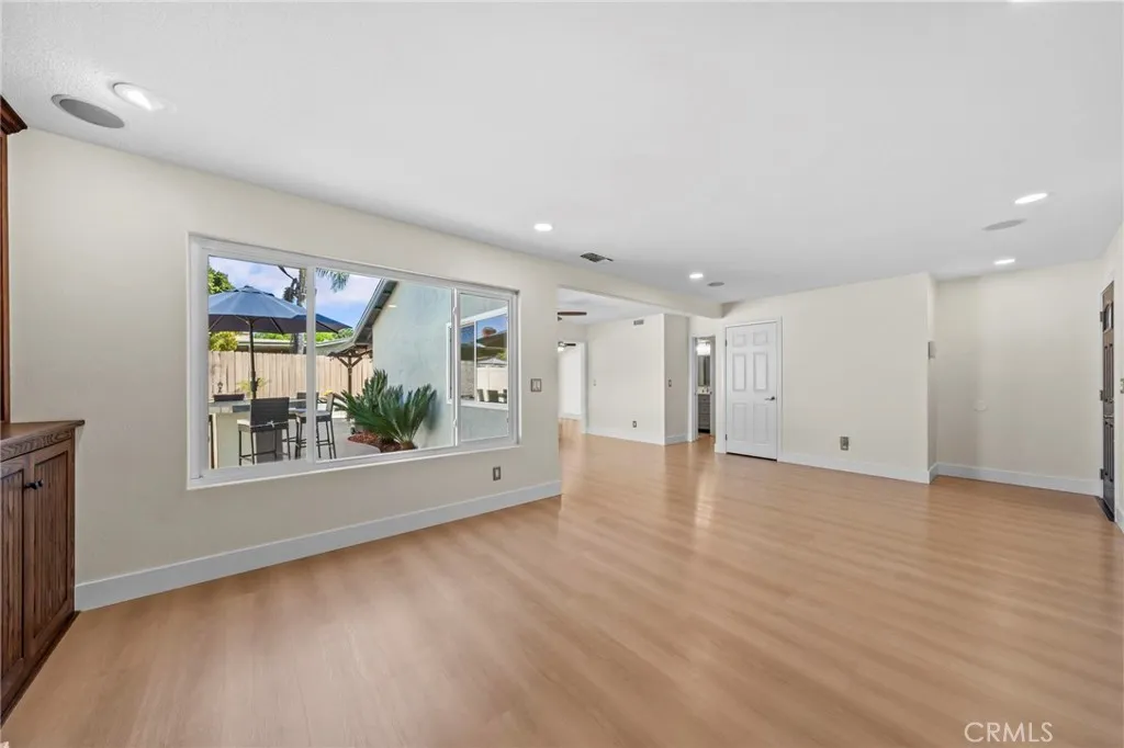 https://cdn.realtyfeed.com/cdn/127/306668112/4204b16fe7130112b56fe67df3b357f4.webp
