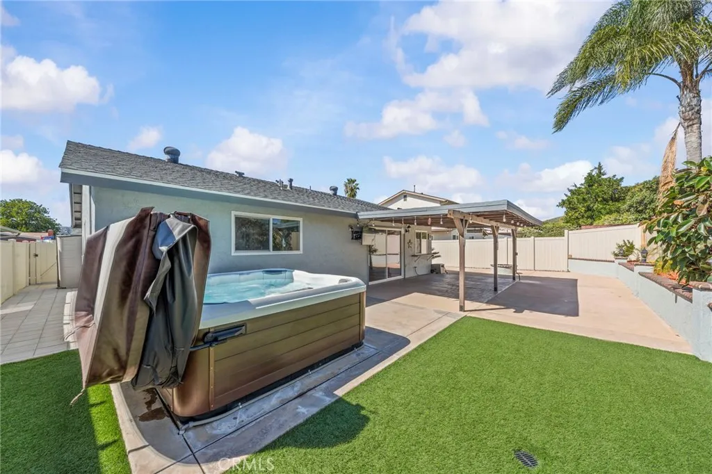 https://cdn.realtyfeed.com/cdn/127/306668112/65bf503cf9fa523ab4d1427b92c5409f.webp