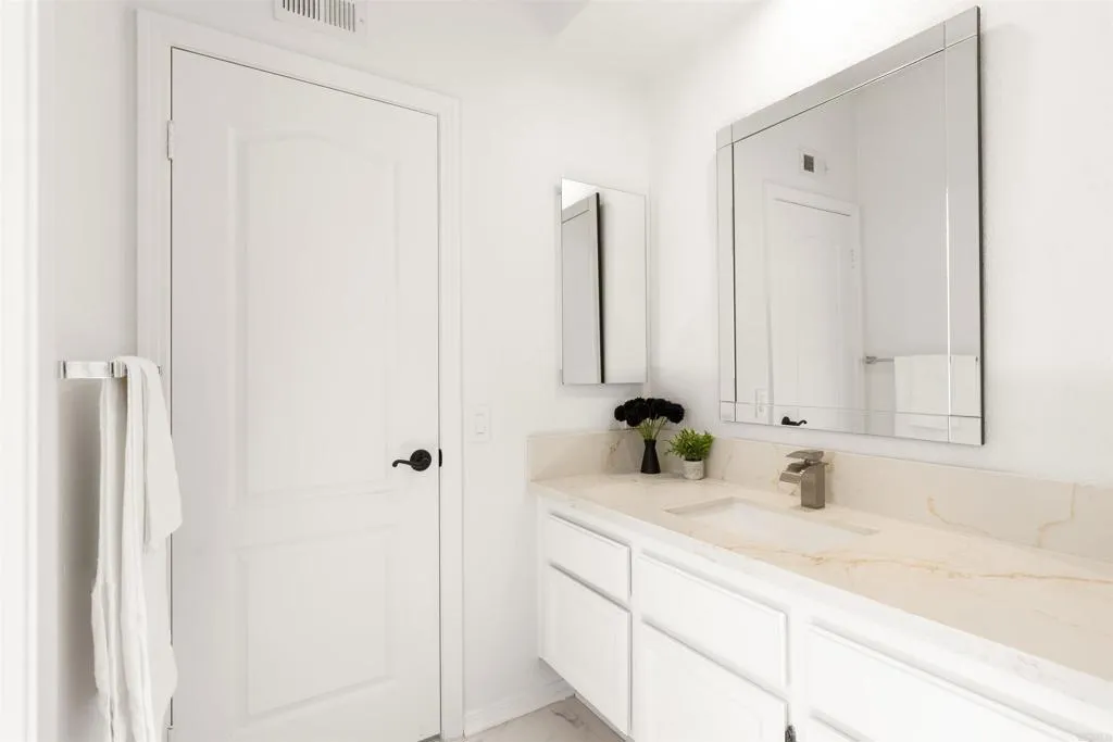 https://cdn.realtyfeed.com/cdn/127/306668149/005dd549176a73e150baab96d7352d1d.webp