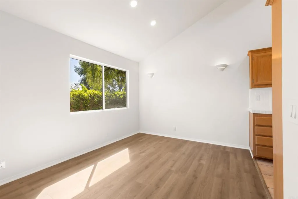 https://cdn.realtyfeed.com/cdn/127/306668149/140d61ec00645c73f5488cbb9b63f2af.webp