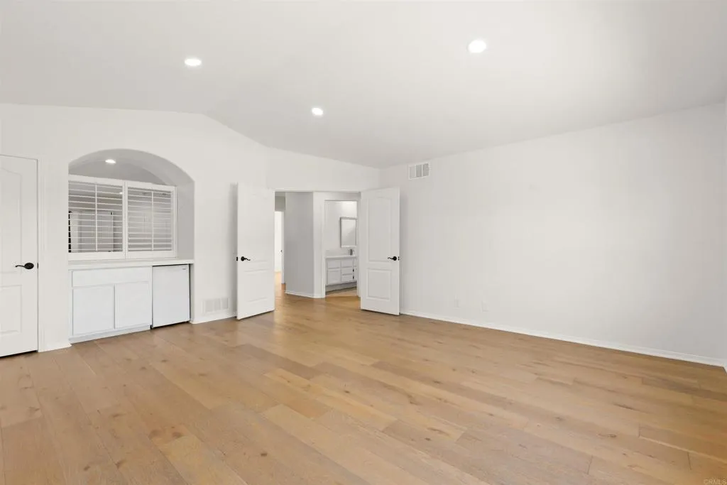 https://cdn.realtyfeed.com/cdn/127/306668149/2edf89ccd47d71a8ae00f00f1398e282.webp