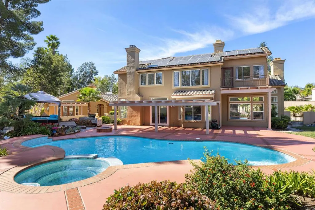 https://cdn.realtyfeed.com/cdn/127/306668149/7eddba6a2c74e9fe1f3e0aa75857c5e0.webp