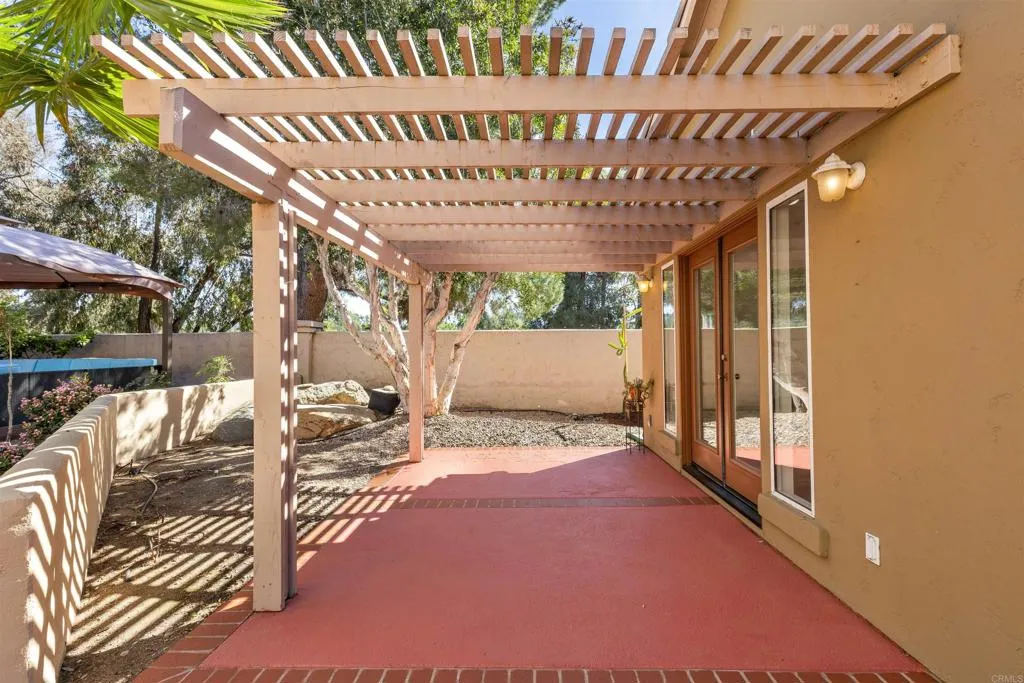 https://cdn.realtyfeed.com/cdn/127/306668149/b5afe8df205df7cba7fe9a5580ddd630.webp